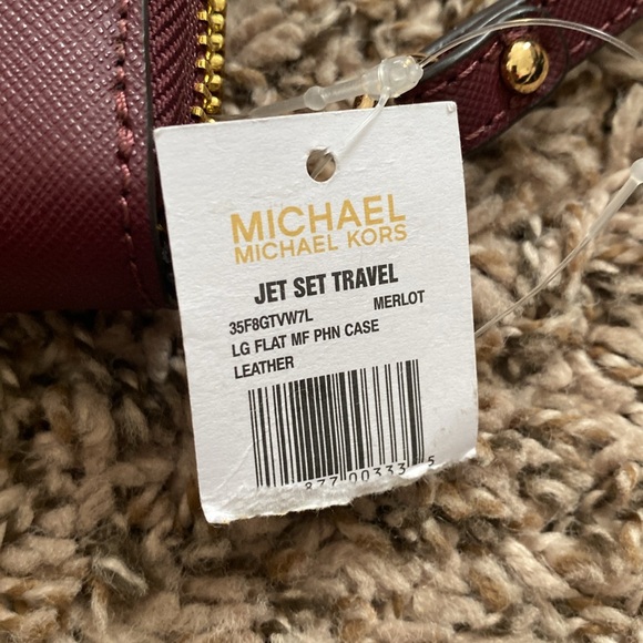 Michael Kors Jet Set Large Flat Multifunction Phone Case - Merlot NWT!!! - Picture 4 of 4